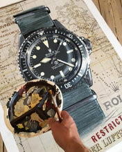 Load image into Gallery viewer, Original painting (Rolex Military Submariner 5513/5517 &quot;blue&quot;) aka Milsub
